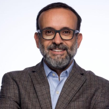 Carlos Viera(USA), NetApp Sales Manager